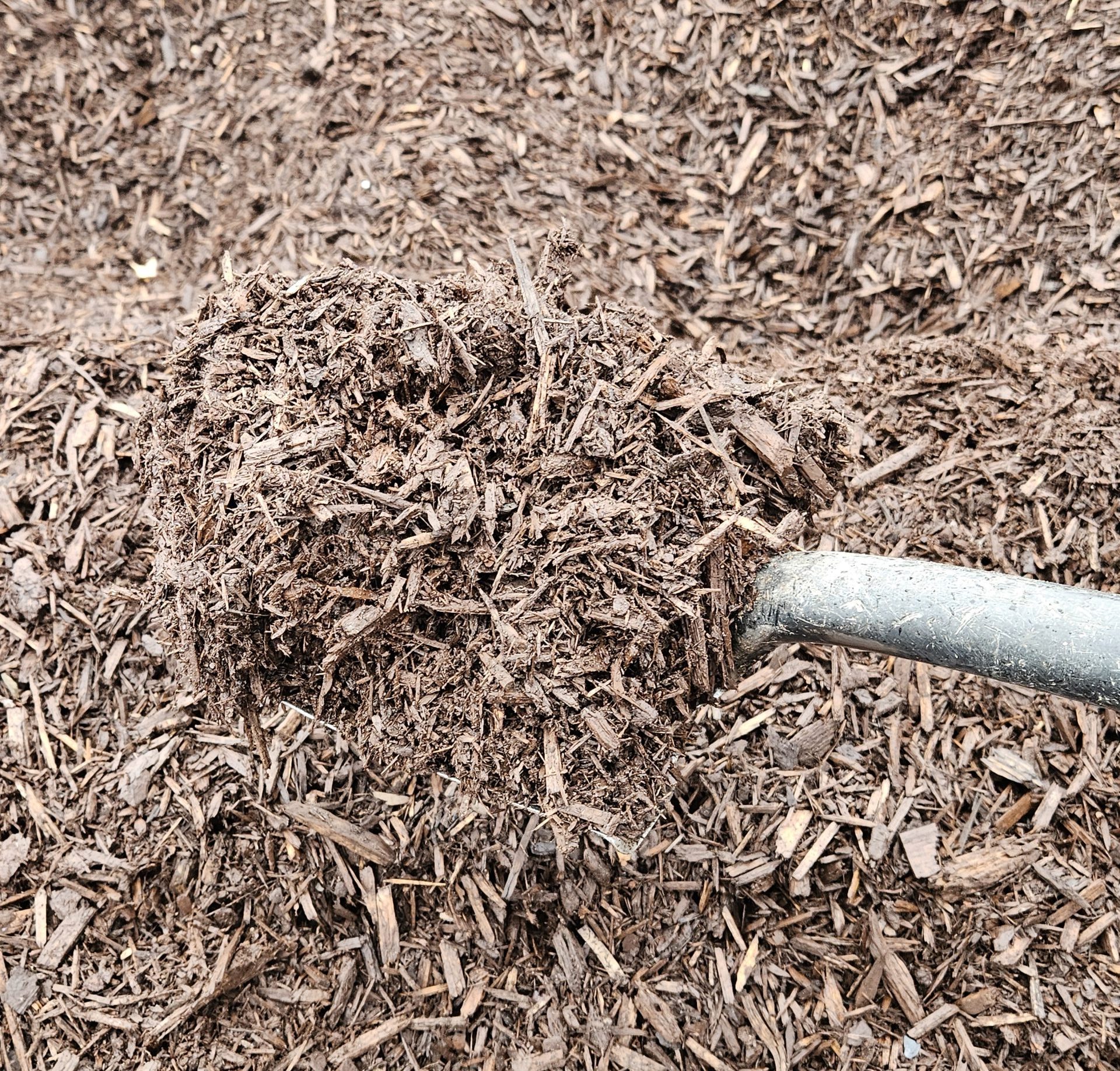 BROWN DYED MULCH BROWN DYED MULCH